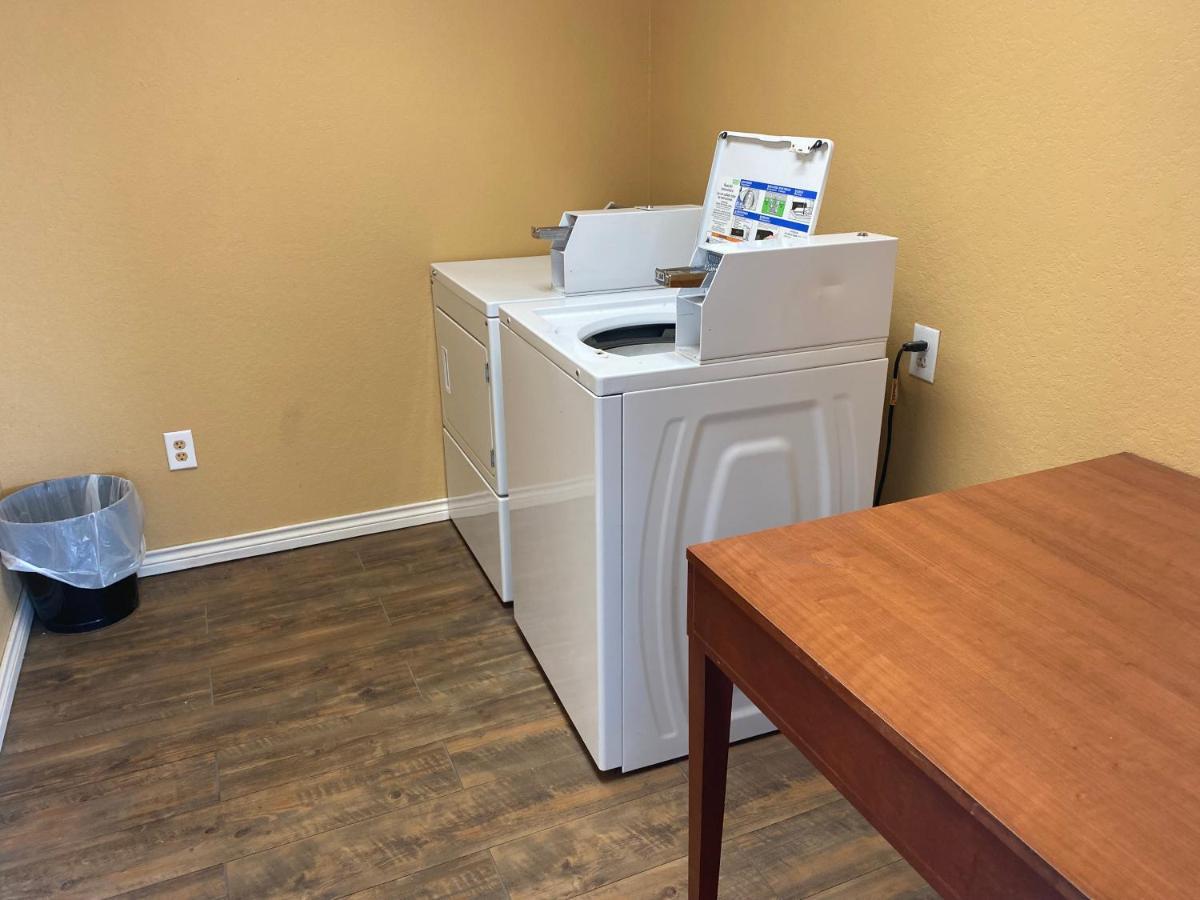 Southern Inns And Suites Now Offering Rv Spaces For Rent Yorktown Экстерьер фото