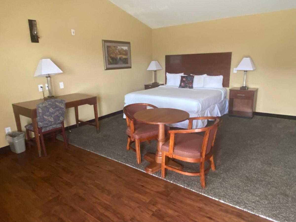 Southern Inns And Suites Now Offering Rv Spaces For Rent Yorktown Экстерьер фото