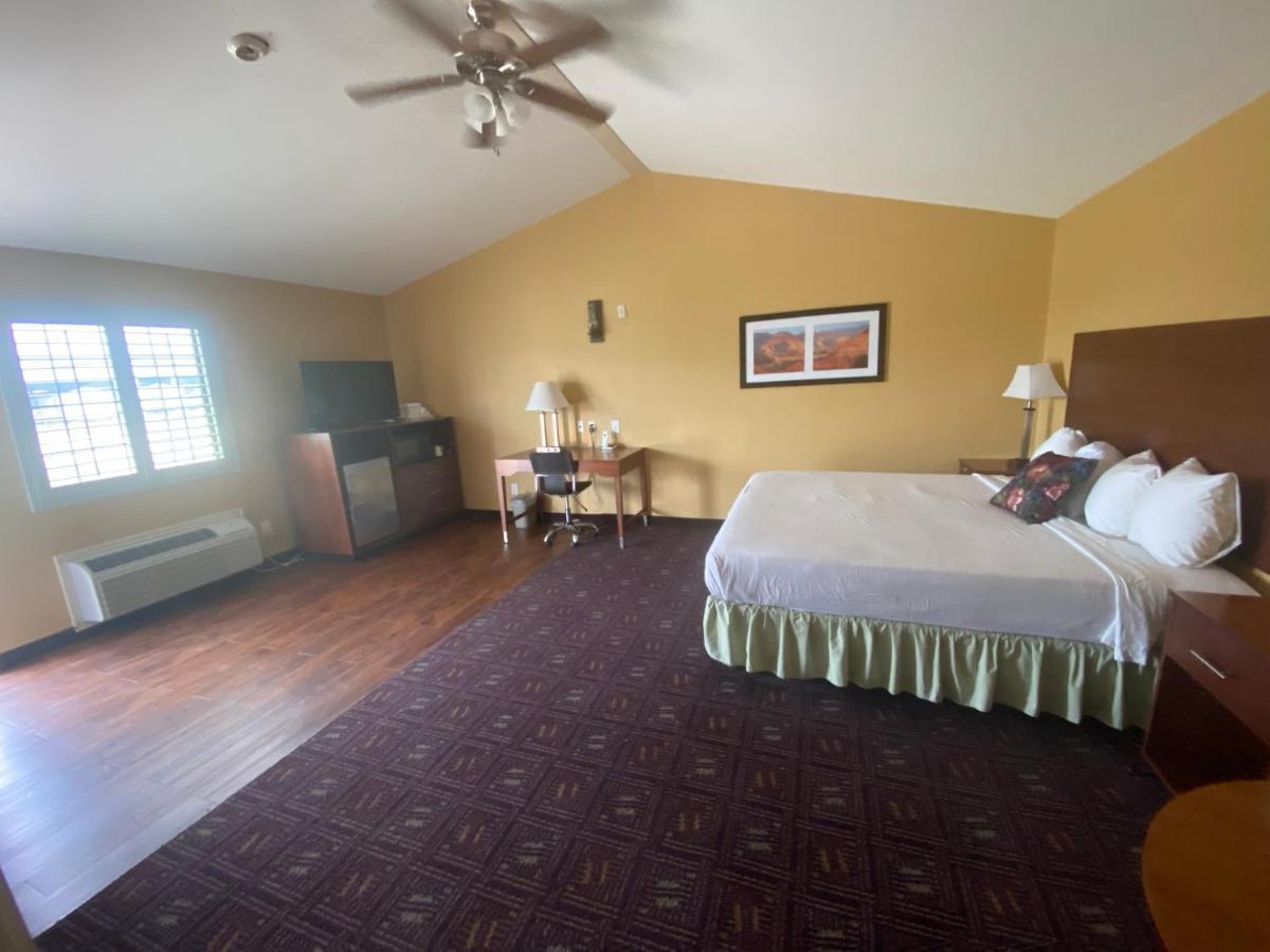 Southern Inns And Suites Now Offering Rv Spaces For Rent Yorktown Экстерьер фото